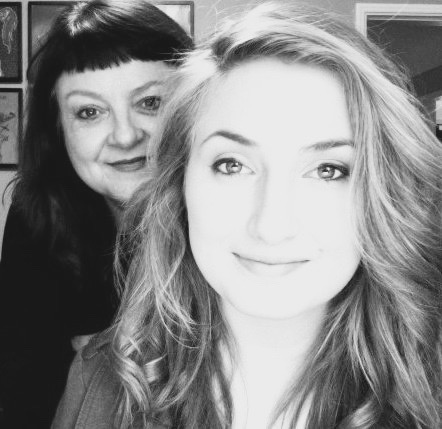 69787_472353396643_2979839_n (1)