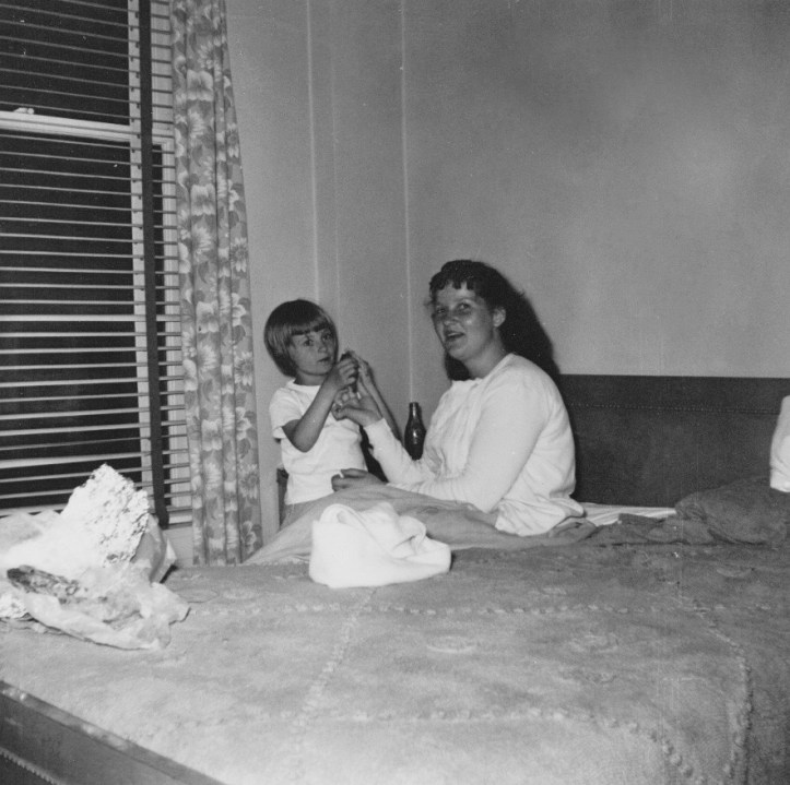 boo and Lorraine in a Duluth hotel room.